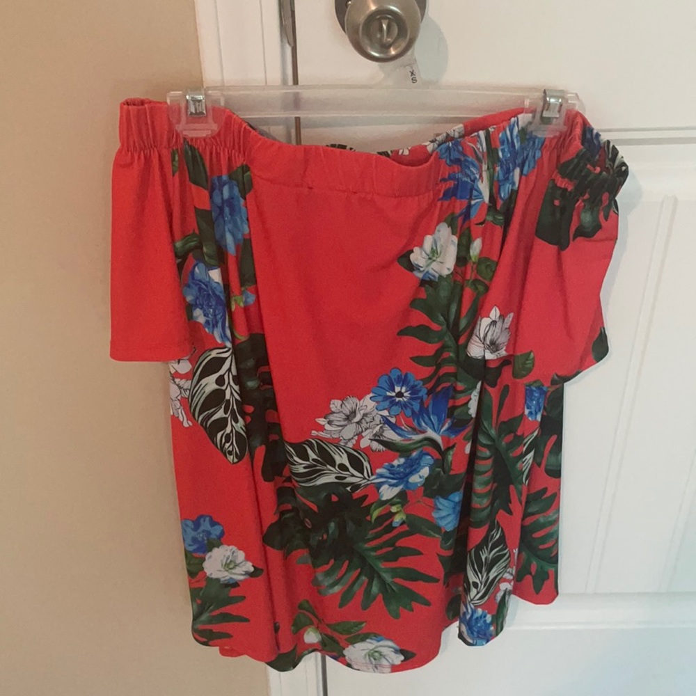 Vince camuto strapless top